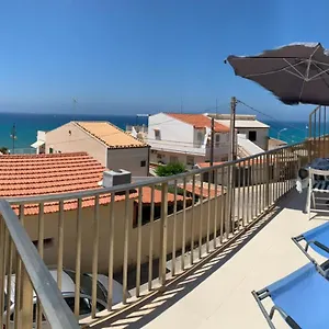 Casa vacanze Casa Helenia Bruca Italia