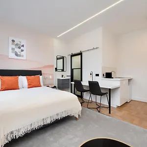 Appartamento D8 House, Londra